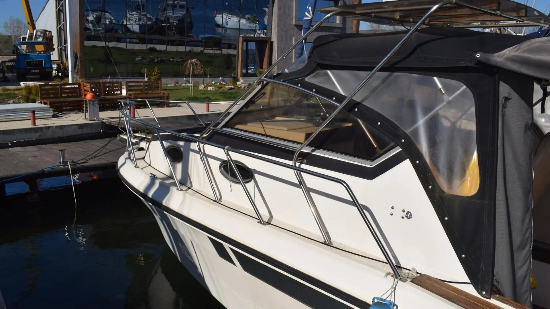 Stamas Yacht Varna Botel